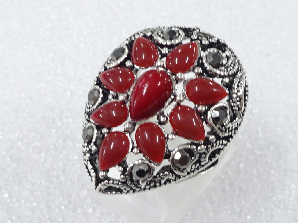 Japanese Kimono / Antique Accessories